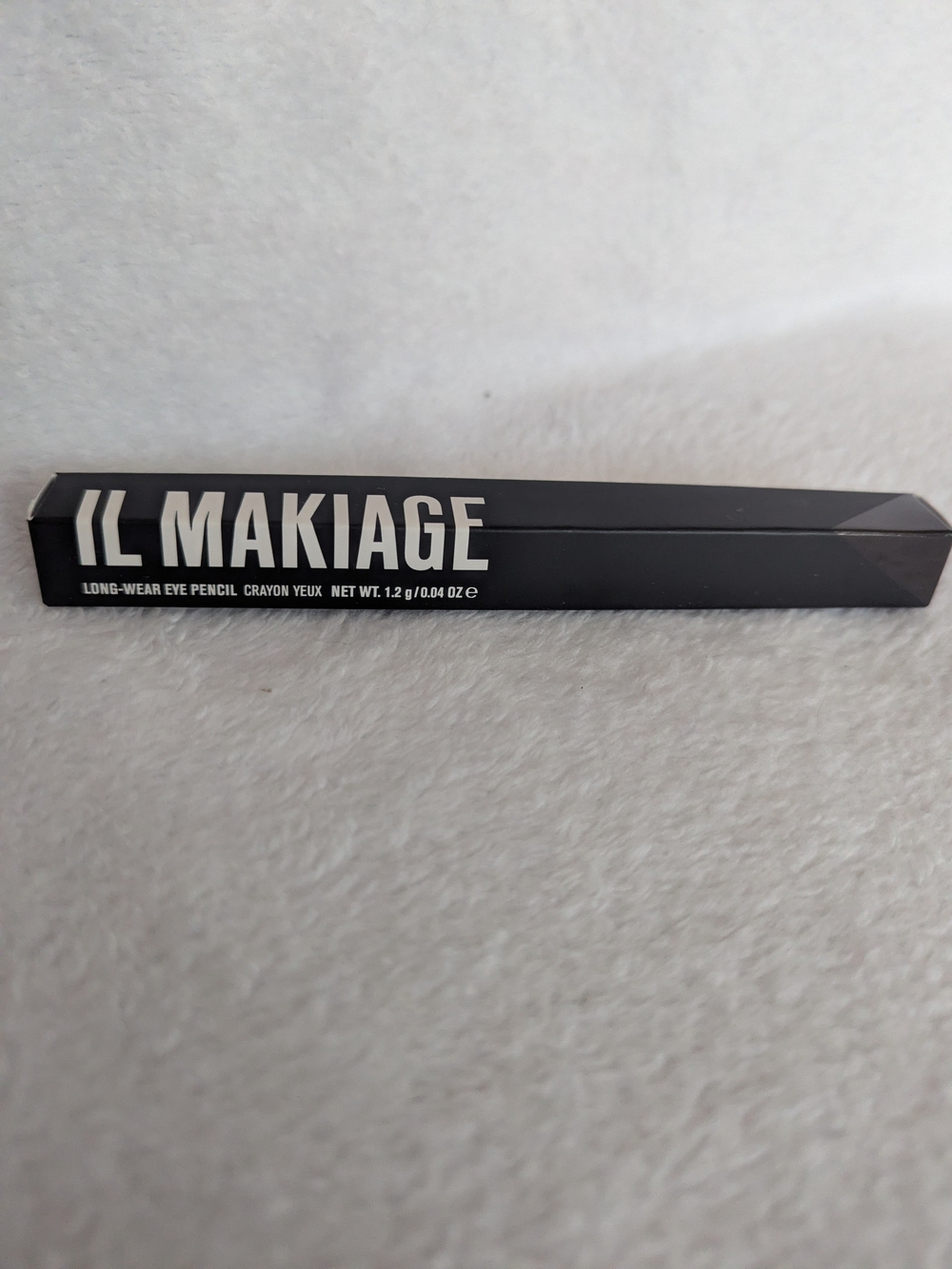 IL MAKIAGE Long-Wear Eye Pencil — Black Packaging